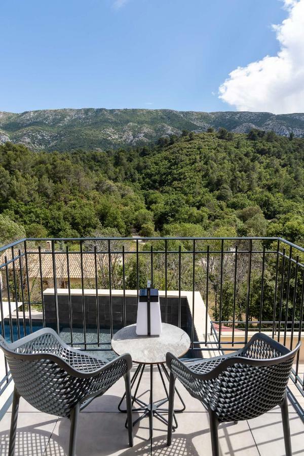 Hôtel Sainte Victoire Vauvenargues Exterior foto